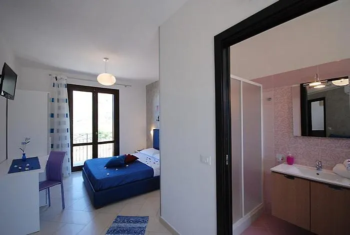 La Chiocciola 2 Bed&Breakfast Castelluzzo 0*,